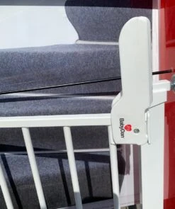 Babydan Premier PLUS Klemhekje 86 T/m 93,3 Cm Wit 2 Spijlen Aan 1 Kant -Pasgeborenen En Jonge Kinderen 1006x1200 2