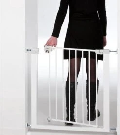 Safety 1st Easy Close Metal Traphekje - 73 T/m 80 Cm - Uitbreidbaar -Klembevestiging - Wit 27 Safety 1st Easy Close Metal Traphekje - 73 T/m 80 Cm - Uitbreidbaar -Klembevestiging - Wit -Pasgeborenen En Jonge Kinderen 1074x1200 4