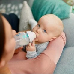 Philips Avent SCD809/01 Anti-Colic Combi Babyfles (125ml) + (260ml) Met AirFree Ventiel 22 Philips Avent SCD809/01 Anti-Colic Combi Babyfles (125ml) + (260ml) Met AirFree Ventiel -Pasgeborenen En Jonge Kinderen 1195x1200 2