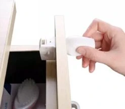 Merkloos Secusta Magnetisch Kinderslot Kastjes - Verborgen - Magneetslot - Lade/kast Beveiliging - 4 STUKS -Pasgeborenen En Jonge Kinderen 1200x1041 1