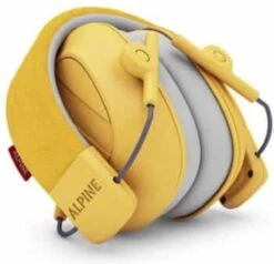 Alpine Muffy Kids Kinder Oorkap - Premium Gehoorbescherming Voor Kinderen Tot 16 Jaar - Verstelbare Oorbescherming Met Draagtas - 25 DB SNR - Geel -Pasgeborenen En Jonge Kinderen 1200x1157 2