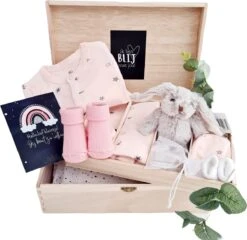 Kraam Cadeau Baby Box - Pas Geboren Baby - Baby Shower Meisje - Baby Geschenk - Geboorte Cadeau Voor Meisje - 10 In 1 Cadeau