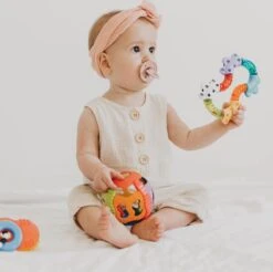 Playgro Geschenkset Kraamcadeau Kadoset Rammelaars - 4 Stuks -Pasgeborenen En Jonge Kinderen 1200x1195 32