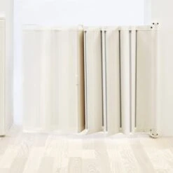 BabyDan Guard Me Wide Traphekje Opvouwbaar Kleur Creme Van 64.5 Tot 113 Cm -Pasgeborenen En Jonge Kinderen 1200x1200 1368