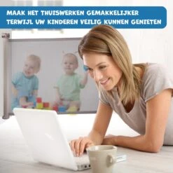 Curify® Oprolbaar Traphekje – Grey – Duurzame Veiligheidshekje Voor Baby En Huisdier – 80x130 CM Lange Oprolbaar Deurhekje – Kinderhekje Voor Baby, Hond En Huisdier -Pasgeborenen En Jonge Kinderen 1200x1200 1831