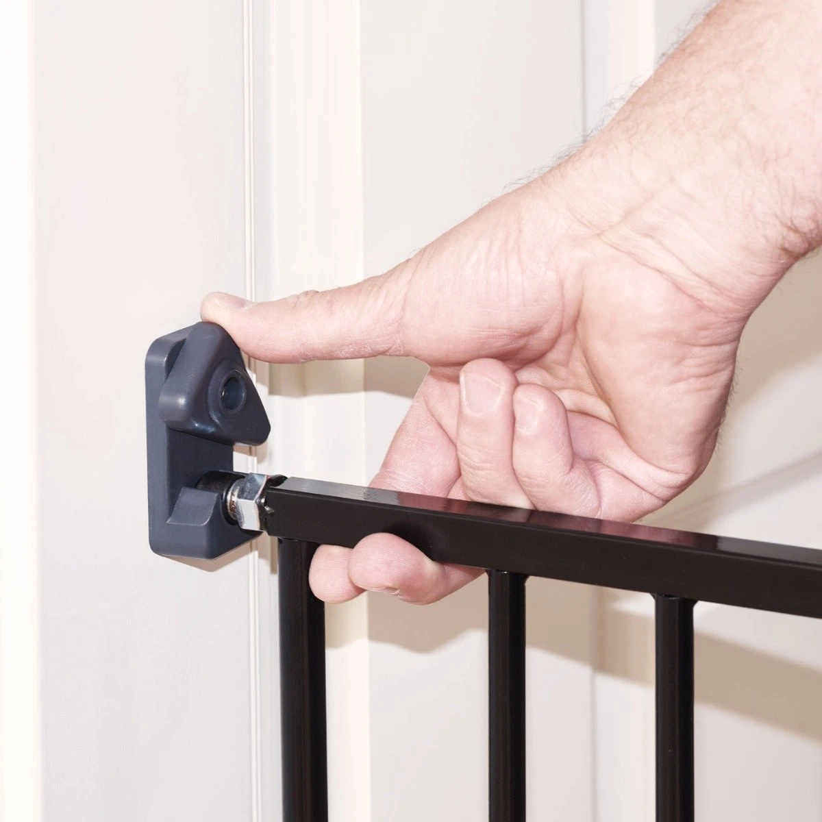 Babygo Safety BabySecure Wallfix Black Traphek 4062 3 Babygo Safety BabySecure Wallfix Black Traphek 4062 - Afbeelding 3