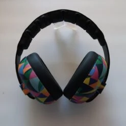 Banz - Geluidsreducerende Oorbeschermers Voor Kinderen - Hear No Blare - Caleidoscoop - Maat Onesize (0-2yrs) -Pasgeborenen En Jonge Kinderen 1200x1200 1941
