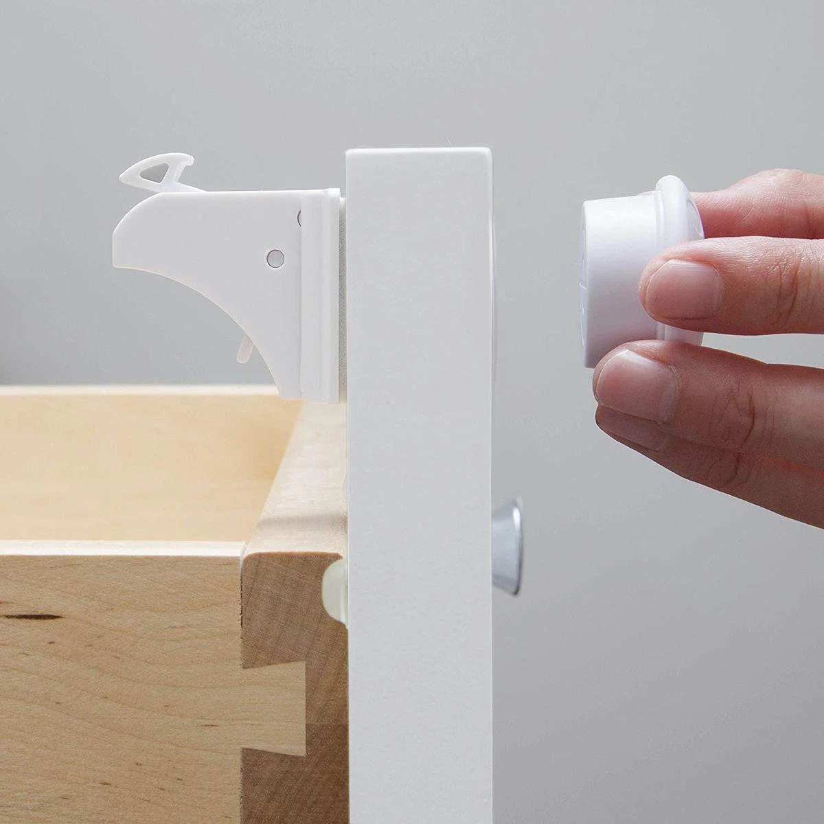 Gohh 4 Magneetsloten (met 3M Tape) En 1 Sterke Magneetsleutel - Geen Schroeven Nodig 9 Gohh 4 Magneetsloten (met 3M Tape) En 1 Sterke Magneetsleutel - Geen Schroeven Nodig - Afbeelding 9