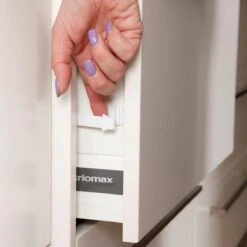 Dream Baby Veiligheidshaakjes Keukenkastjes - Kinderbeveiliging Voor Kasten - Kastslot - Kast Beveiliging Baby - Eenvoudig Te Monteren - 3 Stuks - Wit -Pasgeborenen En Jonge Kinderen 1200x1200 2211