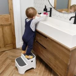 Opstapje Met 2 Treden Uppy2 Prince Lionheart - Grijs -Pasgeborenen En Jonge Kinderen 1200x1200 2493