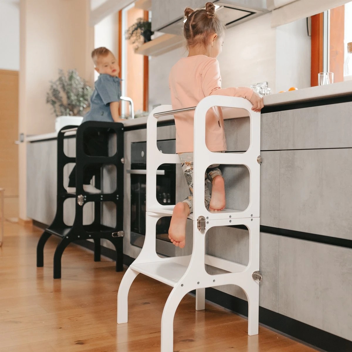 Ette Tete - Learning Tower / Leertoren - Inklapbaar Tot Tafel En Stoel - Wit 11 Ette Tete - Learning Tower / Leertoren - Inklapbaar Tot Tafel En Stoel - Wit - Afbeelding 11