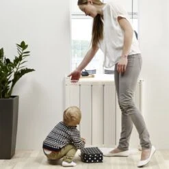 BabyDan Traphekje Deurhekje Harmonica Guard Me Creme 64.5 Tot 89 Cm -Pasgeborenen En Jonge Kinderen 1200x1200 2629