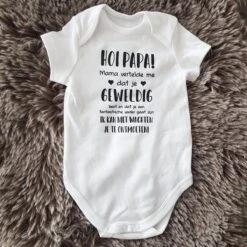Merkloos Baby Rompertje Met Tekst Bekendmaking Aankondiging Zwangerschap Hallo Papa, Mama Vertelde Me Dat Je Geweldig Bent En Dat Je Een Geweldige Vader Wordt. Ik Kan Niet Wachten Om Je Te Ontmoeten. Korte Mouw Maat 56 Cadeau Voor De Liefste Aanstaande Papa