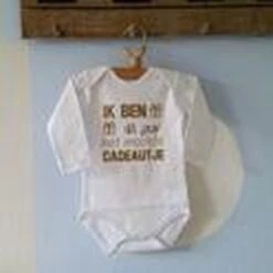 Merkloos Baby Rompertje Met Tekst Aankondiging Bekendmaking Zwangerschap Cadeau Voor De Liefste Aanstaande Ik Ben Dit Jaar Het Mooiste Cadeautje | Lange Mouw | Wit Goud | Maat 50/56 | Opa En Oma Oom Tante Papa Mama Broer Zus Corona Lockdown Kerstcadeau -Pasgeborenen En Jonge Kinderen 1200x1200 2714