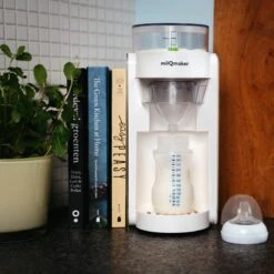 MilQmaker Flesvoeding Apparaat - Baby Milk Maker - Flessenwarmer/Fles Verwarmer - Baby Fles Maker - Baby Senseo - Baby Melk Machine - TÜV Gecertificeerd - Milkmaker -Pasgeborenen En Jonge Kinderen 1200x1200 449