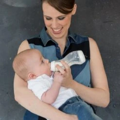 Difrax Anti-Colic S-Babyfles Natural - 250 Ml - Blossom/Roze -Pasgeborenen En Jonge Kinderen 1200x1200 637