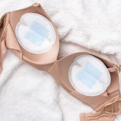 Lansinoh Wegwerpbare Borstcompressen 60stuks NIEUW -Pasgeborenen En Jonge Kinderen 1200x1200 815