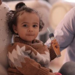 Moedermelk Bewaarzakjes – Herbruikbaar – Met Flessenborstel - Moedermelkflesjes Borstkolf - 3 Stuks X 250 ML - BPA Vrij -Pasgeborenen En Jonge Kinderen 1200x1200 838