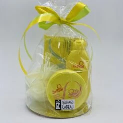 Zwitsal Shampoo Zwitsal Zachte Crème Zwitsal Snoetenpoetsers Douche Spons Kraamcadeau - Baby - Babyshower Cadeau - 4 Producten
