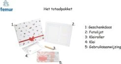 Femur® - Kraamcadeau - Fotolijst Met Handafdruk – Fotolijst Met Voetafdruk – Baby Fotolijstje – Babyshower – Geboorte Van Een Kind – Baby Kleiafdruk – Cadeau Voor Een Baby -Pasgeborenen En Jonge Kinderen 1200x635 2