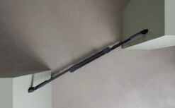 SaftetyThings FLEXIFIT ZWART Traphekje, Voor Boven En Onder Aan De Trap ZONDER DREMPELTJE Van 67cm Tot 105.5 Cm 16 SaftetyThings FLEXIFIT ZWART Traphekje, Voor Boven En Onder Aan De Trap ZONDER DREMPELTJE Van 67cm Tot 105.5 Cm -Pasgeborenen En Jonge Kinderen 1200x743