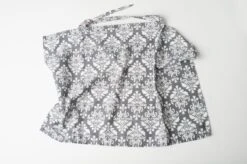 Udder Covers Borstvoedingsdoek - Voedingsdoek - Grace - Grijs Wit Print -Pasgeborenen En Jonge Kinderen 1200x798 6