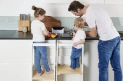 Leertoren / Keukenhulp / Opstapje Montessori - In Hoogte Verstelbaar - Wit/berk 14 Leertoren / Keukenhulp / Opstapje Montessori - In Hoogte Verstelbaar - Wit/berk -Pasgeborenen En Jonge Kinderen 1200x799 21