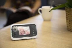 Alecto DVM-75 - Babyfoon Met Camera - Temperatuurweergave - Wit -Pasgeborenen En Jonge Kinderen 1200x800 155