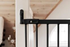 BabyDan Flexigate Zwart 67-105,5 Traphekje Schroef -Pasgeborenen En Jonge Kinderen 1200x800 158