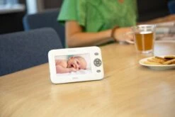 Alecto DVM-140 - Babyfoon Met Camera - Temperatuurweergave - Wit -Pasgeborenen En Jonge Kinderen 1200x800 207