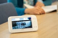 Alecto DVM-275 - Babyfoon Met Camera - Temperatuurweergave - Wit -Pasgeborenen En Jonge Kinderen 1200x800 233