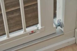 BabyDan Traphekje Zonder Boren Klemhekje Perfect Close 0-2 Spijlen Formaat 77.3 - 97.1 Cm -Pasgeborenen En Jonge Kinderen 1200x800 254