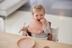 Jollein Kinderserviesset Siliconen 4-delig - Caramel -Pasgeborenen En Jonge Kinderen 1200x800 355