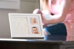 Merkloos Baby Fotolijst Klei Afdruk - Kraamcadeau Meisje / Kraamcadeau Jongen - Kleiafdruk Hand / Voet