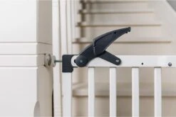 Fenss Veiligheidshekje Oslo 71-102 Cm Hout Wit -Pasgeborenen En Jonge Kinderen 1200x802 10