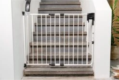 A3 Baby & Kids SafetyDoor Traphekje Wit 10 A3 Baby & Kids SafetyDoor Traphekje Wit -Pasgeborenen En Jonge Kinderen 1200x802 6