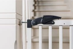 Fenss Veiligheidshekje Oslo 71-102 Cm Hout Wit -Pasgeborenen En Jonge Kinderen 1200x802 9