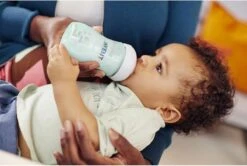 Philips Avent SCF033/15 Natural Babyfles - 1m+ - Voor Langzame Toevoer -Pasgeborenen En Jonge Kinderen 1200x805 3