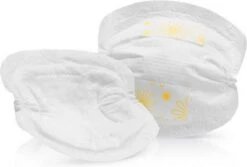 Medela Zoogcompressen Wegwerp Individueel Verpakt Extra Absorberend Voor Veel Hoeveelheden Lekkende Moedermelk - 30 Stuks 14 Medela Zoogcompressen Wegwerp Individueel Verpakt Extra Absorberend Voor Veel Hoeveelheden Lekkende Moedermelk - 30 Stuks -Pasgeborenen En Jonge Kinderen 1200x813 3