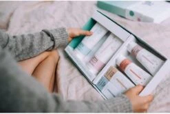 Naïf Verzorgingsset Baby - 6 Producten In Geschenkset - Starterkit - Met Natuurlijke Ingrediënten 16 Naïf Verzorgingsset Baby - 6 Producten In Geschenkset - Starterkit - Met Natuurlijke Ingrediënten -Pasgeborenen En Jonge Kinderen 1200x813 4