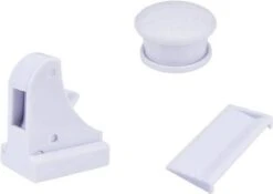 ByDeem - Kinderslot Kastje - Kind Veiligheid Magneten 12 Magneet Sloten + 3 Magneet Sleutels - Magneetslot Kinderveiligheid - Magneetslot Baby - Kast Beveiliging Baby - Kinderslot Kastjes - Kinderbeveiliging Voor Kasten - Baby En Kind -Pasgeborenen En Jonge Kinderen 1200x849 6