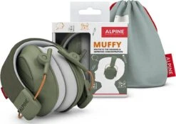 Alpine Muffy Kids Kinder Oorkap - Premium Gehoorbescherming Voor Kinderen Tot 16 Jaar - Verstelbare Oorbescherming Met Draagtas - 25 DB SNR - Groen -Pasgeborenen En Jonge Kinderen 1200x852 2