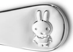 Zilverstad - Dwarslepel Nijntje RVS 18/10 9 Zilverstad - Dwarslepel Nijntje RVS 18/10 -Pasgeborenen En Jonge Kinderen 1200x859 3