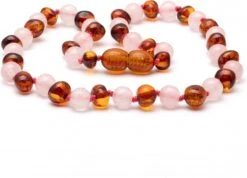 Barnsteen Ketting Roze Baby - Helpt Tegen Doorkomende Tandjes - Baltisch Amber - 32 Cm - Slaapkops
