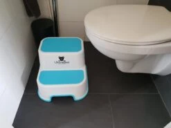 UkkieBoo Opstapje - Max 100kg - Blauw - Antislip Krukje - Wc Krukje - Kinder Opstapjes - Wc Trainer - Wc Kinderhulp - Toilet Trainer - Eerste Opstapje - Opstapje - Kruk - Opstapkrukje - Baby Opstapje - Veilig - Keuken Opstapje - Trapje -Pasgeborenen En Jonge Kinderen 1200x899 17