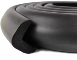 LOUZIR Stootrand Foam - Rand Beschermer - Rand Bescherming - Tafelbeschermer - Kids/kinder Safety - Baby Safety - Veiligheid - Tafelhoek - Tafelrand - Omrander - Stootkussen - Stootrand - Ledikant -Pasgeborenen En Jonge Kinderen 1200x943 2