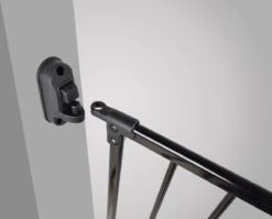 TRAPHEKJE OP WIELTJES H:80cm Br: 84 Tot130cm Git Zwart "een Inschuifbaar Traphekje Dat Rolt Op Wieltjes" -Pasgeborenen En Jonge Kinderen 1200x969 11