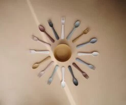 Mushie - Kinderservies Vork & Lepel - Bestek - Cloud -Pasgeborenen En Jonge Kinderen 1200x999 4