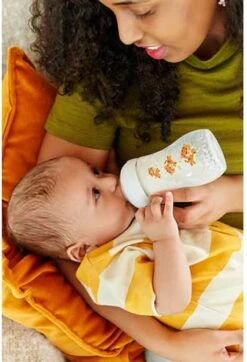 Philips Avent Natural Babyfles - SCF070/20 Babyfles (1m+) Voor Langzame Toevoer - 1x 19 Philips Avent Natural Babyfles - SCF070/20 Babyfles (1m+) Voor Langzame Toevoer - 1x -Pasgeborenen En Jonge Kinderen 819x1200 1