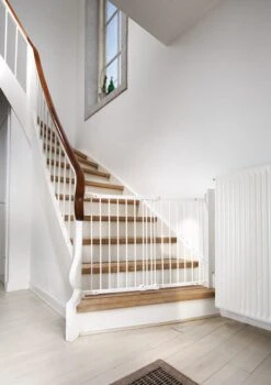 Babydan Flexigate Traphekje Schroefhekje Metaal 67 - 105,5 Cm - Wit -Pasgeborenen En Jonge Kinderen 848x1200 4